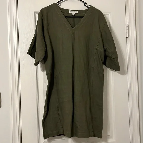slim fit dress slacks Country Road Size 2 Floral Dress – MiniMe Preloved main image 0